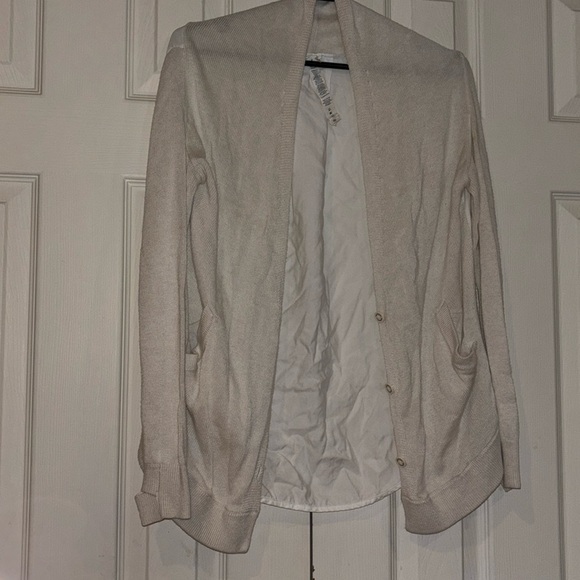 Lululemon beige  cardigan with pockets Sz 4 - Picture 3 of 16